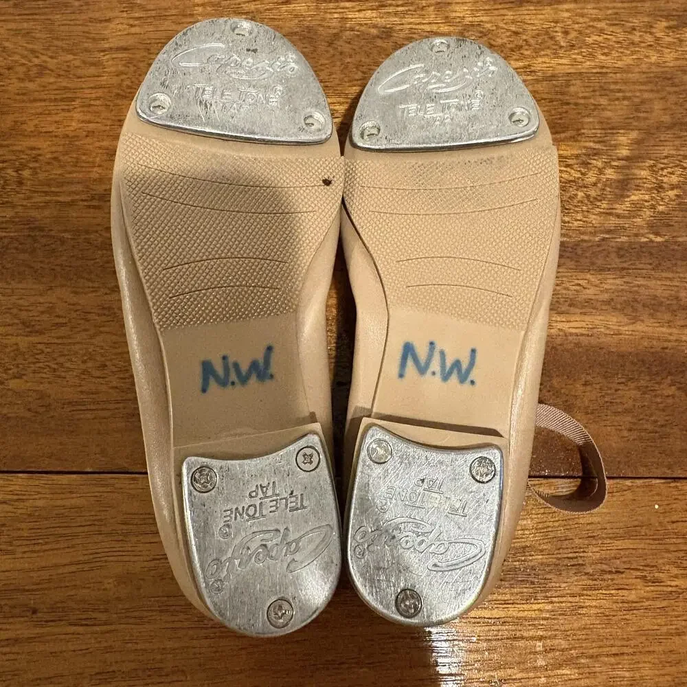 Capezio Tap Shoes‎ Girls Size 10.5 Wide Tan Mary Jane Tele Tone Ribbon Dance